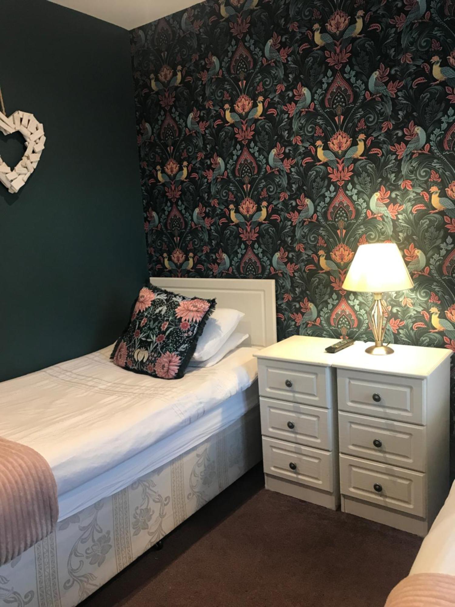 גילדפורד Acacia Villas Guest House מראה חיצוני תמונה