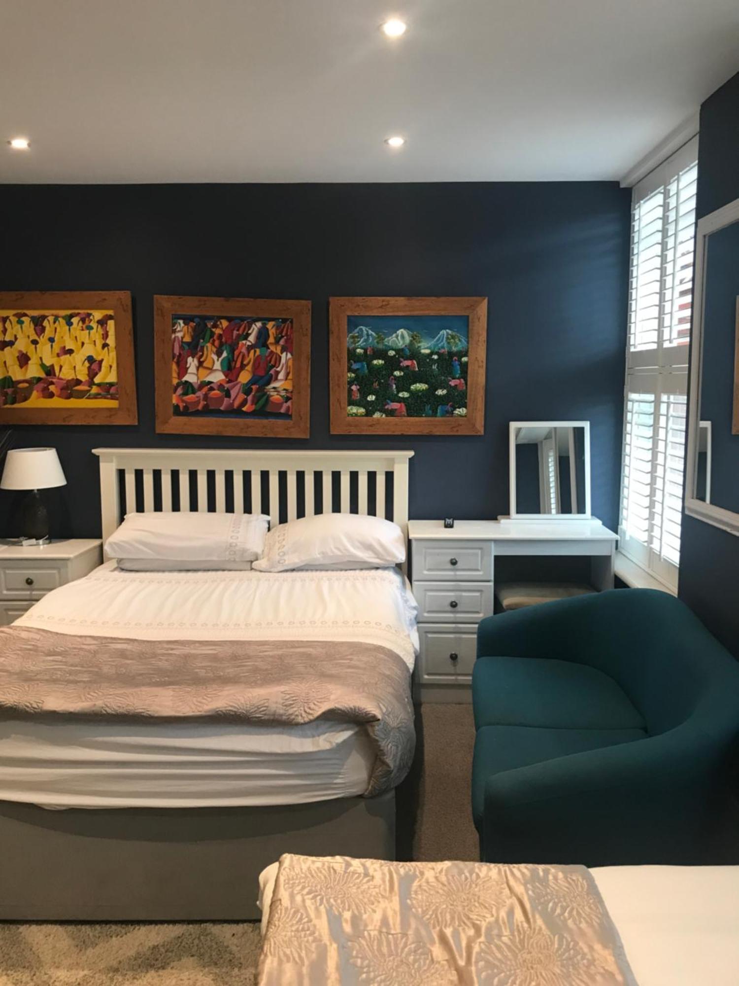 גילדפורד Acacia Villas Guest House מראה חיצוני תמונה